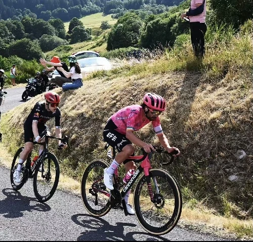 Ekstrèm chalè nan Tour De France 2026 fòse komès-nan materyèl ankadreman kabòn ak jeyometri tèmik